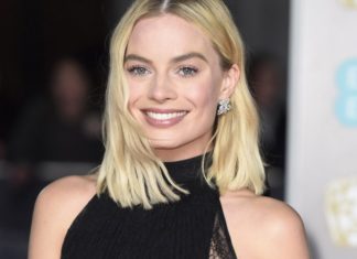 Margot Robbie بإطلالة ساحرة من توقيع جيفينشي
