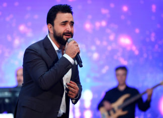 نادر الأتات يضيء سماء قبرص من حفله في فندق ميريت رويال