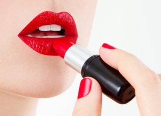 ما هو سر جاذبية أحمر الشفاه الأحمر؟