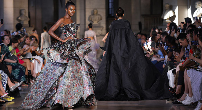 رامي قاضي يستوحي من الزهرة أجمل التصاميم الراقية لخريف وشتاء 2019- 2020!