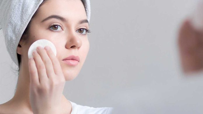 Loreal-Paris-BMAG-Article-13-Skin Care Rules for Oily Skin-D