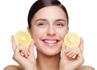 خلطة طبيعيّة للتخلّص من البقع الداكنة في وجهكِ