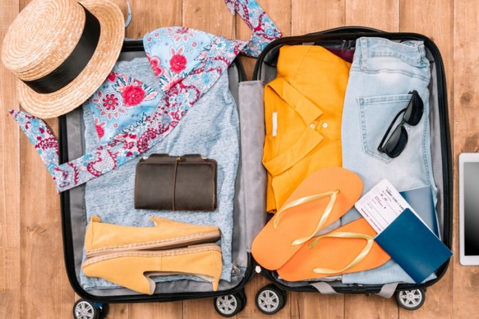 vacation-honeymoon-packing-checklist-featured