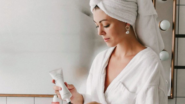 header_image_Fustany-beauty-skincare-morning-and-nighttime-skincare-routine-for-oily-skin-mainimage
