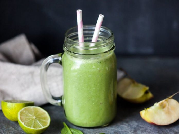 Spinach-smoothie-03-720x540
