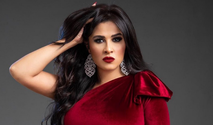 -عبد-العزيز-1500x9999-c