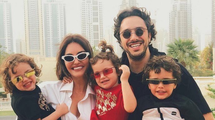 Karen Wazen ومجموعة نظارات شمسية خاصة بالأطفال