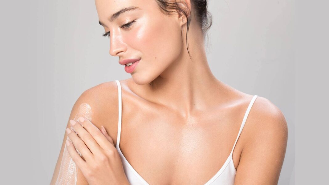 Loreal-Paris-Article-How-to-Get-Super-Soft-Skin-on-Your-Face-and-Body-D