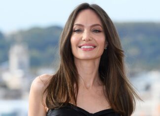 أنجلينا جولي تتبرع لضحايا زلزال تركيا وسوريا 