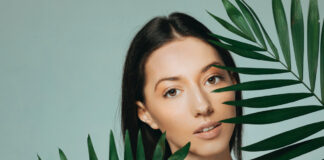 فوائد غسول سيرافي للبشرة الدهنية