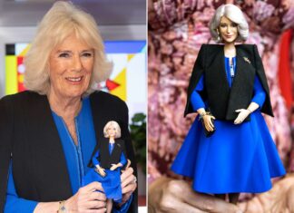 الملكة كاميلا تتلقّى دمية باربي كهديّة، وردّ فعلها عندما رأتها أعجب الجميع! باربي الملكة كاميلا