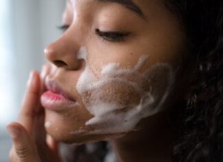 أسباب عدم الإستفادة من صابون تفتيح البشرة السمراء صابون تفتيح البشرة السمراء