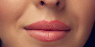 خلطة افضل مرطب شفايف للتفتيح