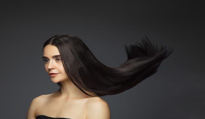 فوائد الحناء للشعر فوائد الحناء للشعر