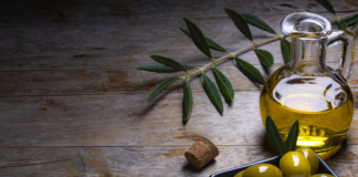 فوائد زيت الزيتون للشعر​