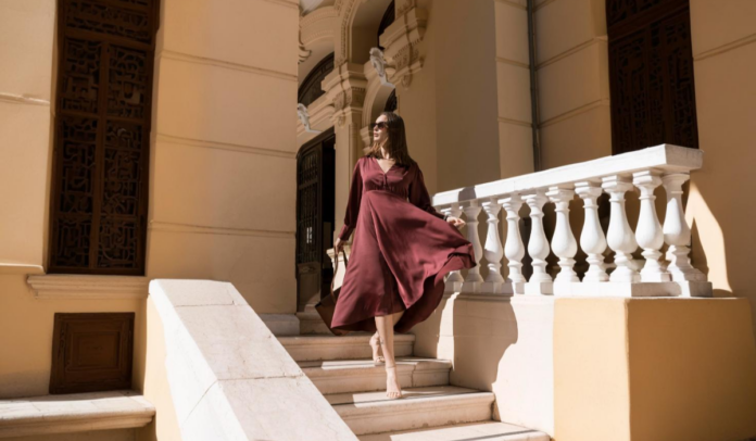 كيف تختارين الفستان المناسب لكل مناسبة؟ كيف تختارين الفستان المناسب لكل مناسبة؟