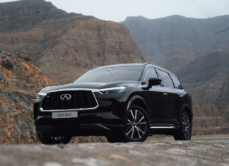 سيارة إنفينيتي QX60 لعام 2025: أعلى مستويات الراحة
