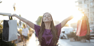 أكثر الألوان الرائجة لصيف 2025