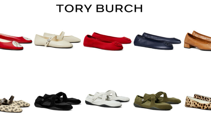 أحذية الباليه من Tory Burch تعود بتصاميم جديدة تجمع الراحة والأناقة